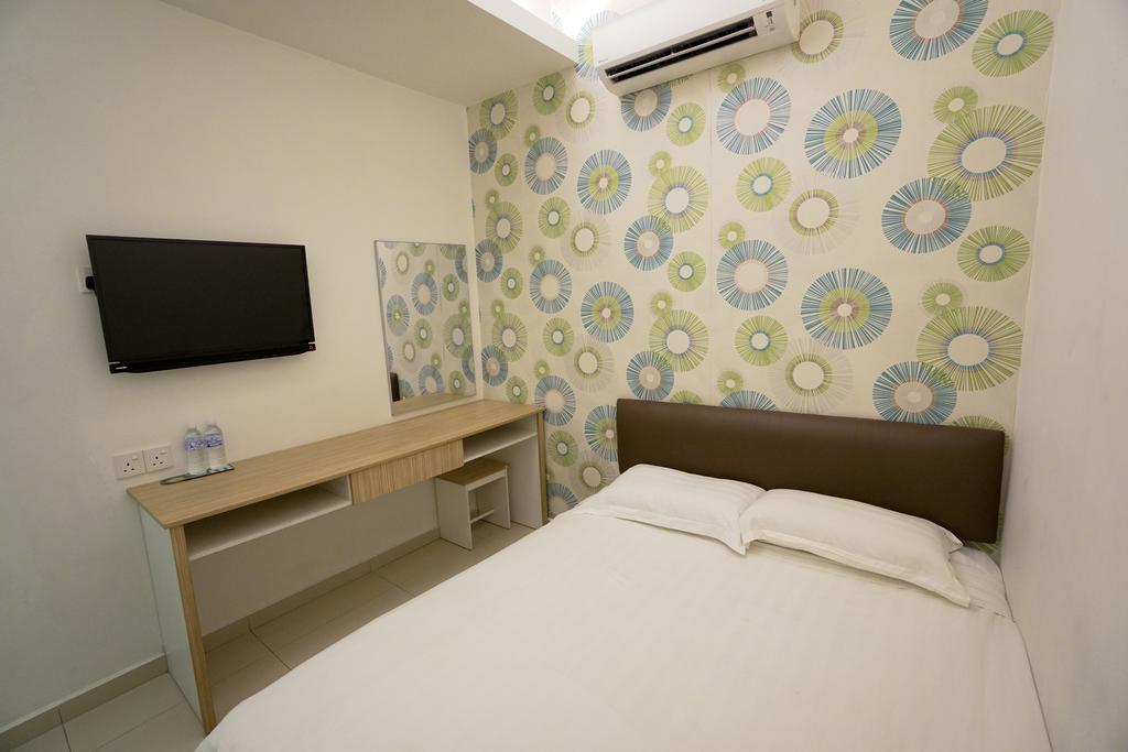 Crystal Garden Hotel - Seri Kembangan Exterior foto