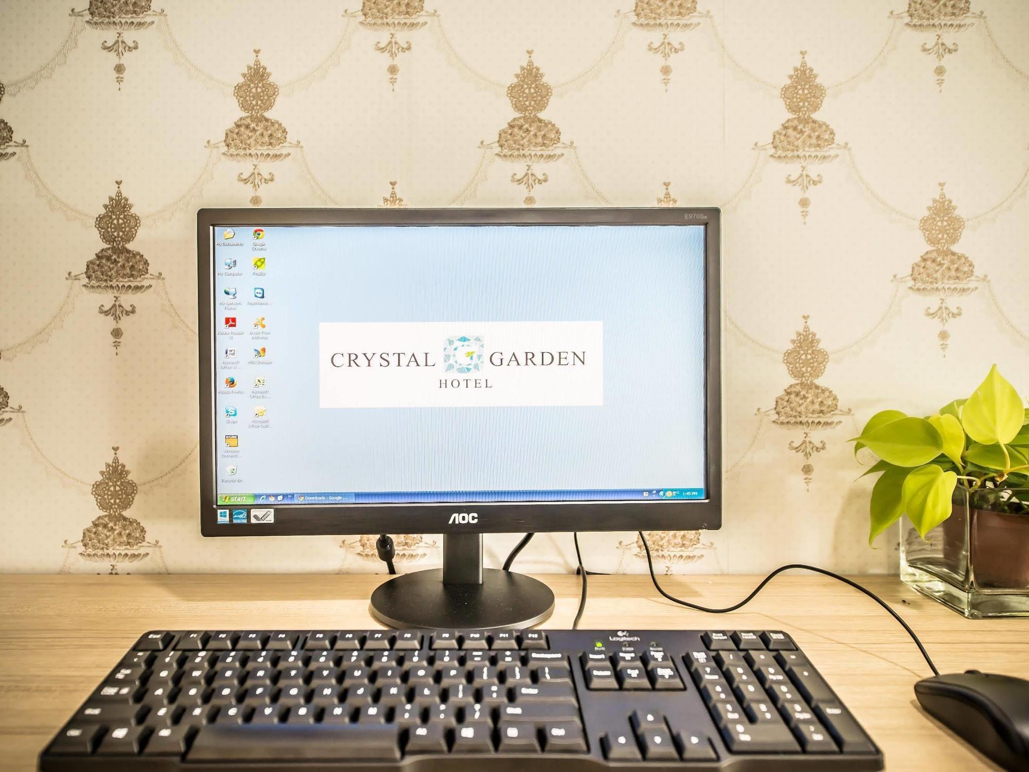 Crystal Garden Hotel - Seri Kembangan Exterior foto